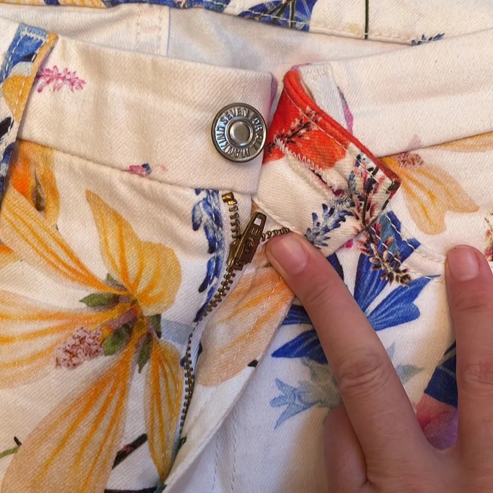 Seven for all man Kind Floral pants - Picture 4 of 10